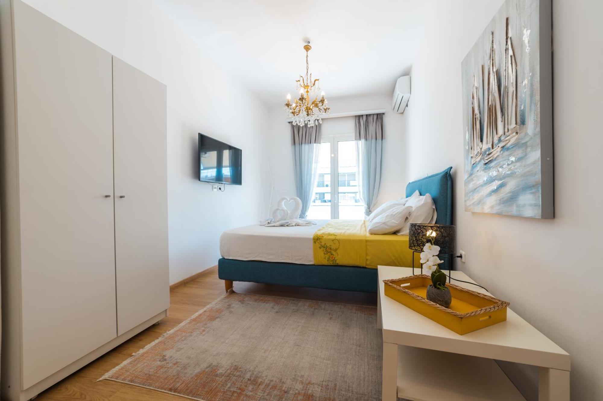 Apartment In Glyfada Center Атина Екстериор снимка